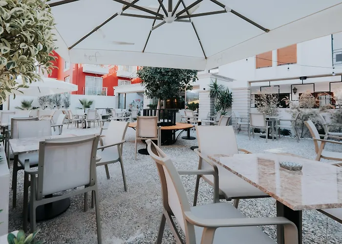 מלון Angelo Coffee